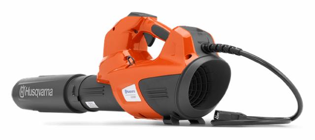 HUSQVARNA KAMPAGNE 530iBX Løvblæser med Hoftepude IPx4 inkl. 2 stk. 40-B330X Batterier og 40-C500X Lader