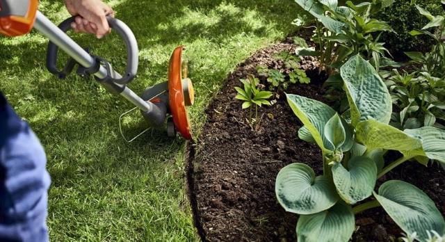 Husqvarna 110iL Græstrimmer m/ Batteri og Lader