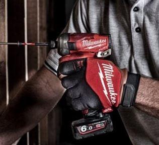 MILWAUKEE SHOCKWAVE™ IMPACT DUTY skruebits TX27 x 25MM, 2 Stk.