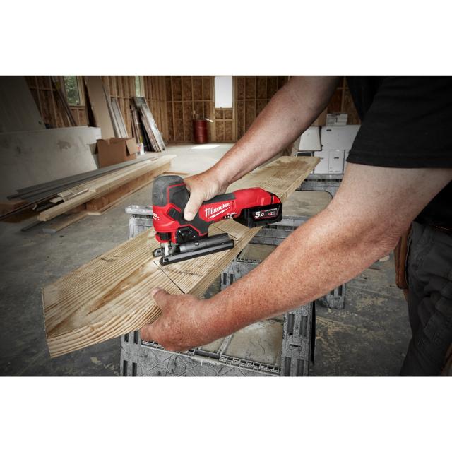 Milwaukee M18 FBJS-0X Stiksav med kulfri motor u/Batterier og Lader